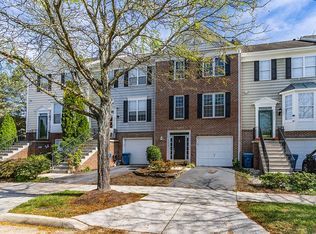 25530 Gover Dr, Chantilly, VA 20152