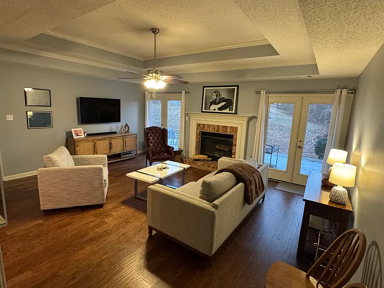 14 Ridgeton Ct — Photo 2