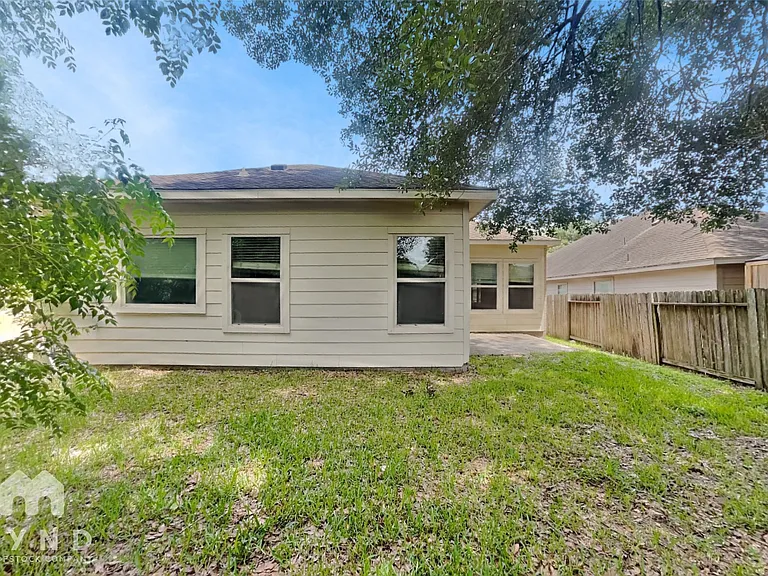 1411 Cameron Park Ln — Photo 18