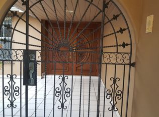 9900 SW 38th St, Miami, FL 33165