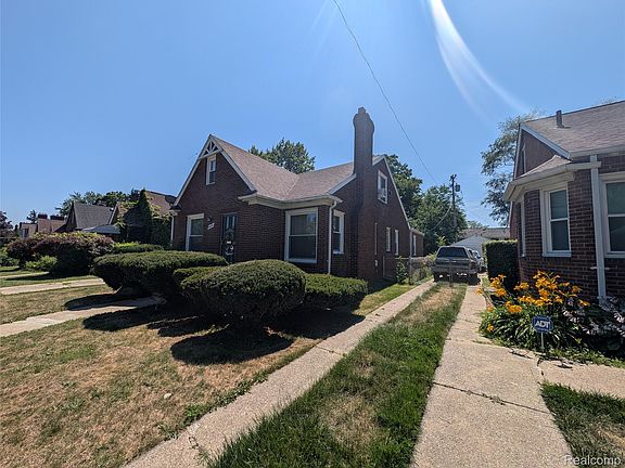 5th image of 4475 Grayton St