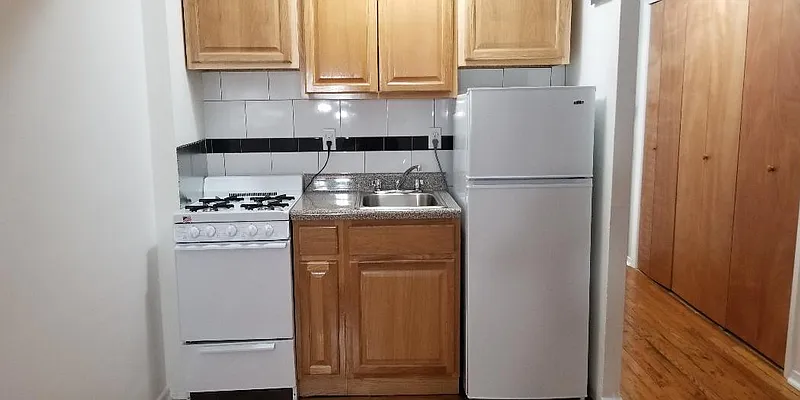Rented by Susan J. Conaway, LREB | media 2