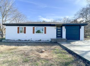 924 W Pleasant Run Rd, Desoto, TX 75115