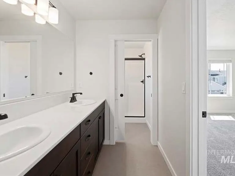 3131 N Chianti Ave — Photo 11