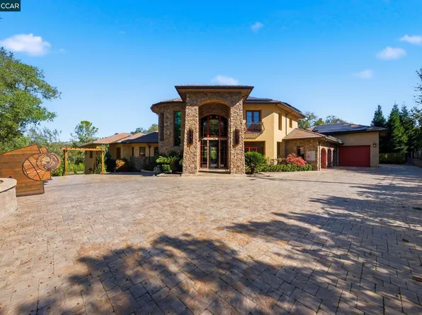 8 Quiet Country Ln, Danville, CA 94526