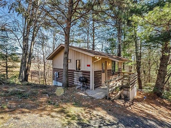 2nd image of 209 Grindstone Ln