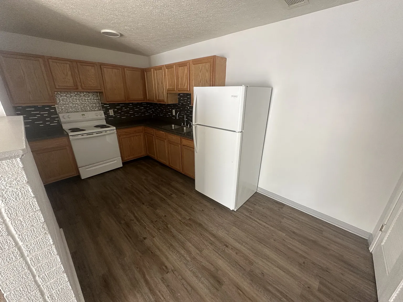 2510 Lindsay B - B5 — Photo 2