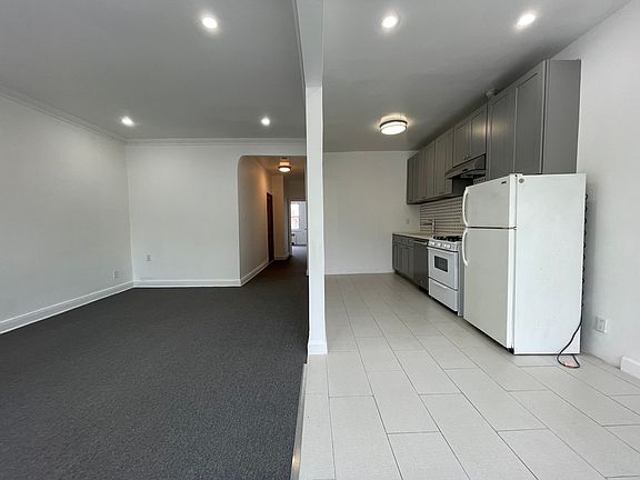3rd image of 52-3 39th Ave