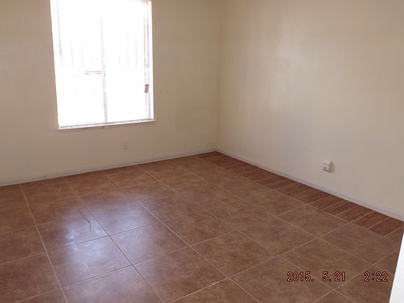 5th image of 4701 Chantilly Ave
