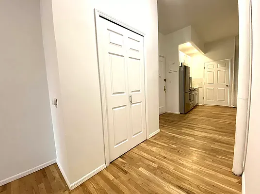 Rented by J PRESTON AND ASSOCIATES INC | media 12