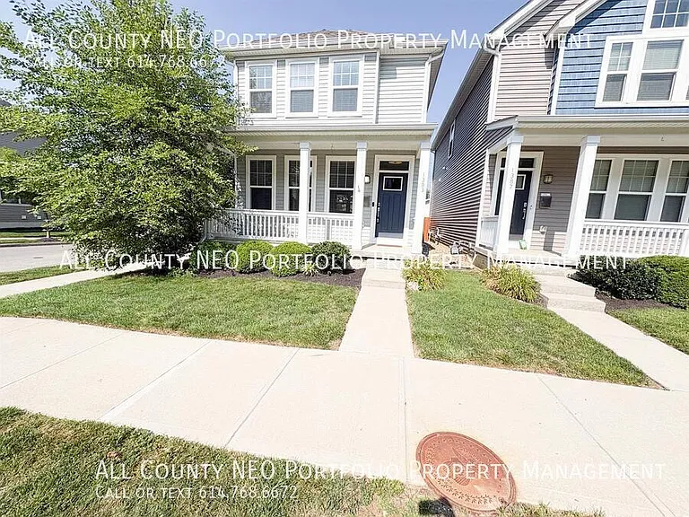 1383 N Grant Ave — Photo 2