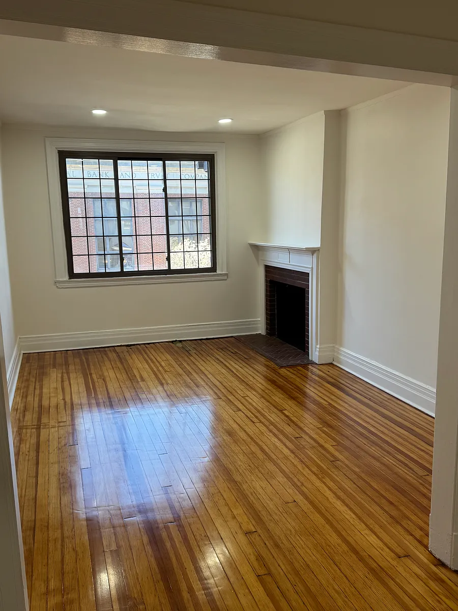 Building Photo - 242 Bellevue Ave #B