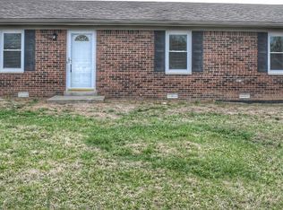 200 Lakeview Dr, Lawrenceburg, KY 40342