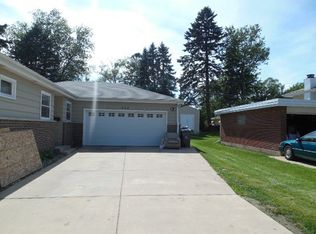 454 Hubbard Ave, Elgin, IL 60123