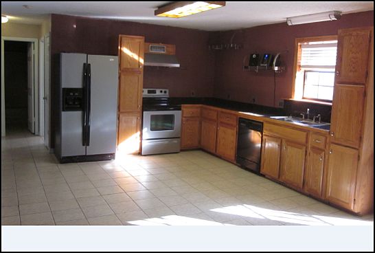 Kitchen (upstairs)