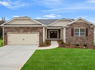 100 Bellflower Ln, Easley, SC 29642