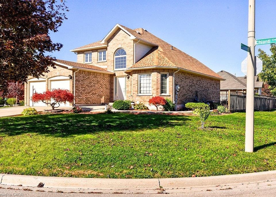 1st image of 13 Chianti Cres