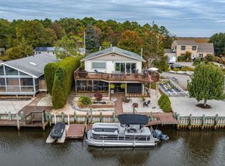 68 Edgewater Dr, Tuckerton, NJ 08087