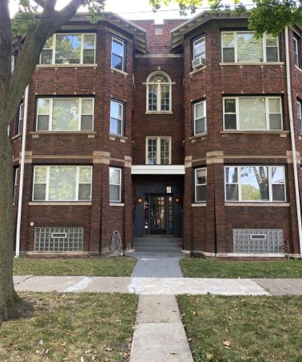 1st image of 11212 S Vernon Ave #1S
