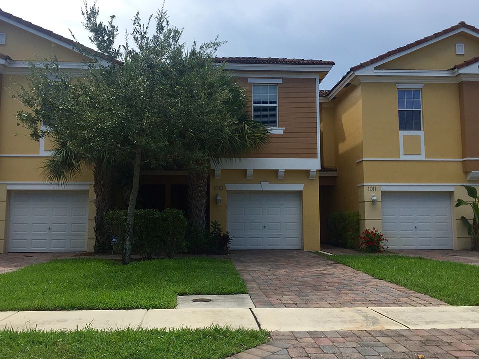 1st image of 1013 Pipers Cay Dr