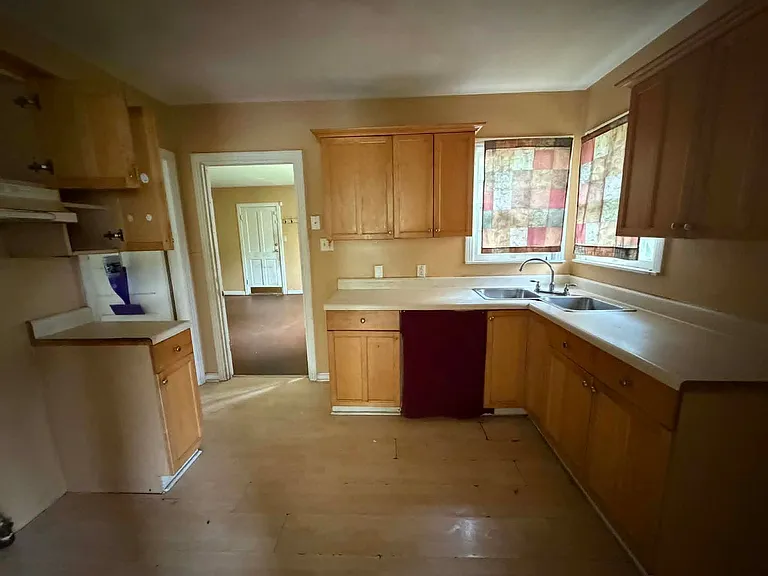 3319 Stonewall St — Photo 11
