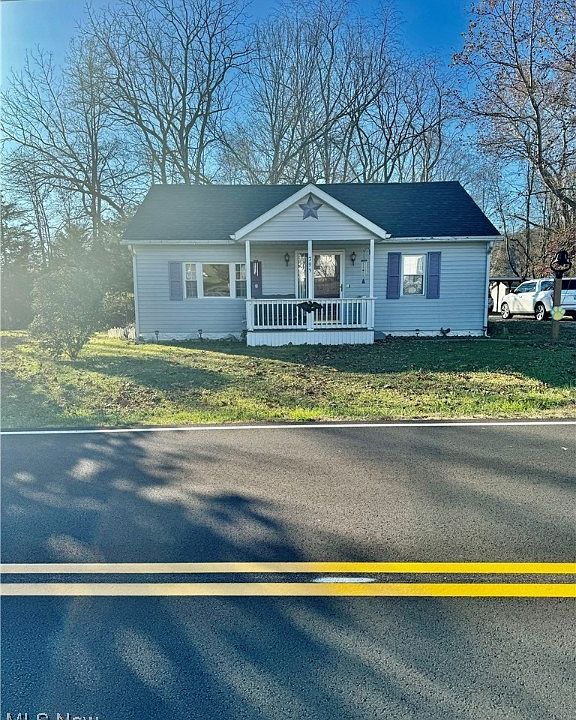 1st image of 795 Greene St