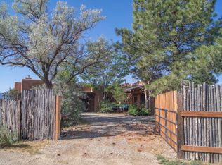 3 Painter Rd, El Prado, NM 87529