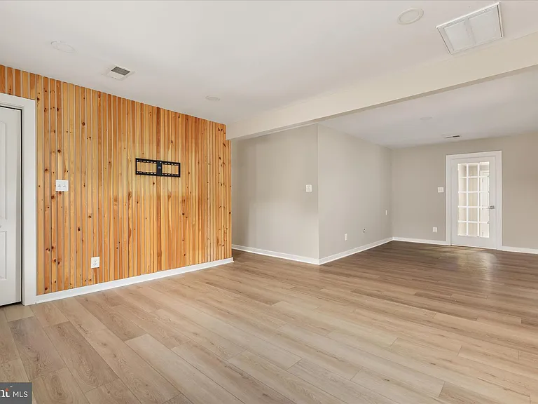 14013 Glenkirk Rd — Photo 5