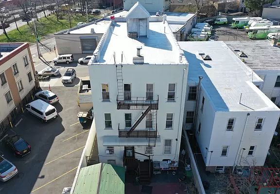 4th image of 50-35 38th St #1