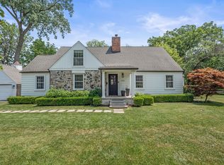 1731 Dorchester Rd, Birmingham, MI 48009