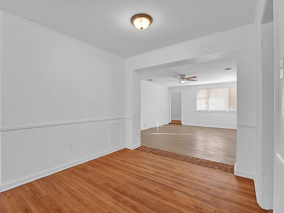 5th image of 1338 Dearing Rd