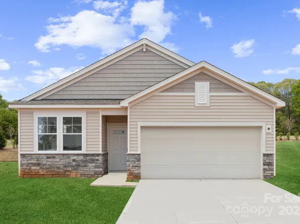 715 Olde England Dr, Lincolnton, NC 28092