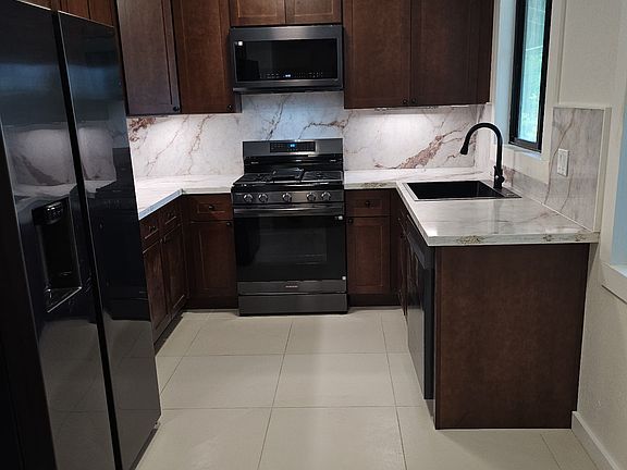 2nd image of 4431 Del Rio Rd APT 4