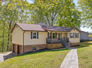1425 Marrick Dr, Soddy Daisy, TN 37379