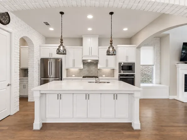 6920 Royal View Dr, McKinney, TX 75070