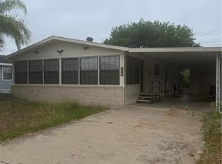 835 Santa Anna Dr, Alamo, TX 78516