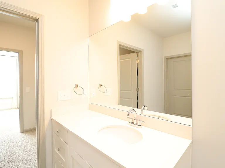 2402 Gathering Square Ct — Photo 23