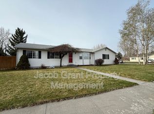 560 S Randy Dr, Idaho Falls, ID 83401