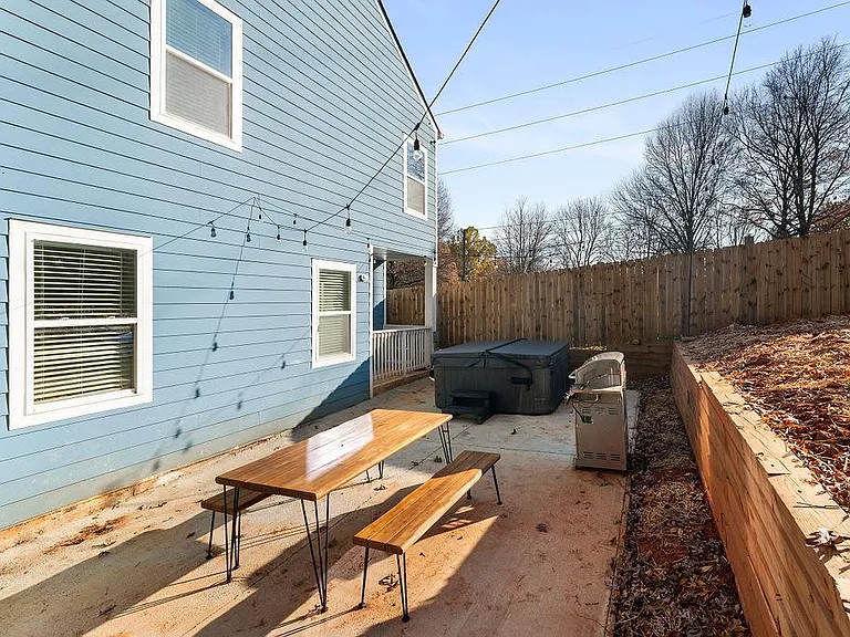 209 Clay St SE — Photo 21