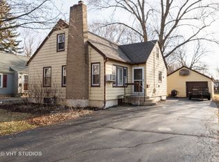 404 Hamlet St, Batavia, IL 60510