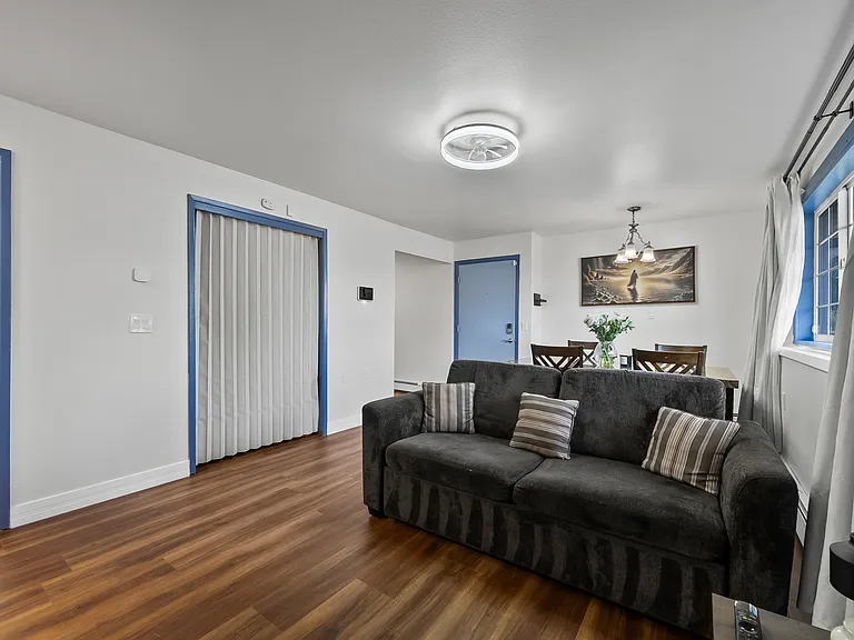 300 E 45th Ave #3 — Photo 19