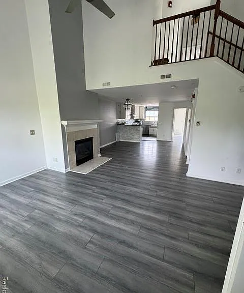 17034 Farmington Rd — Photo 5