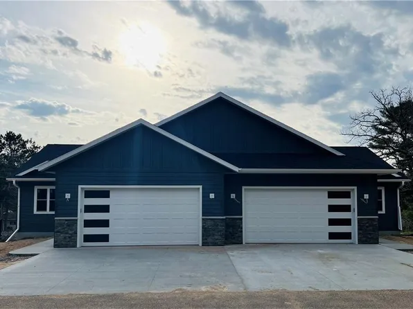 868 17th Street, Menomonie, WI 54751