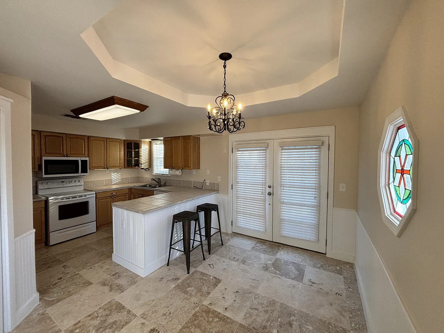 3 bed, 1292 sqft, $1,850 — Photo 3