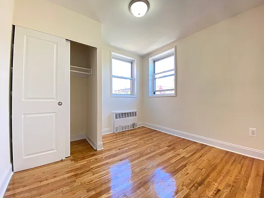 Rented by Queens Apartments Realty LLC | media 55
