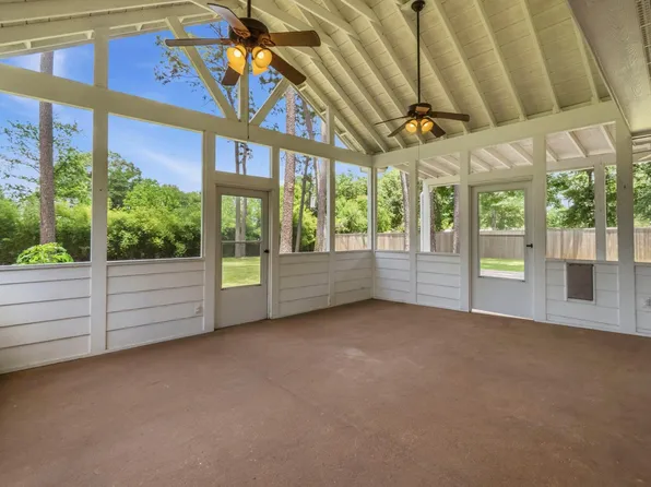 7314 Charred Pine Dr, Magnolia, TX 77354