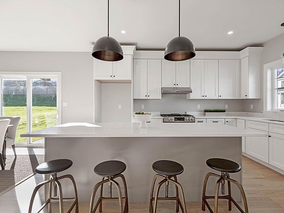 3rd image of 2 Goldfinch Dr #44