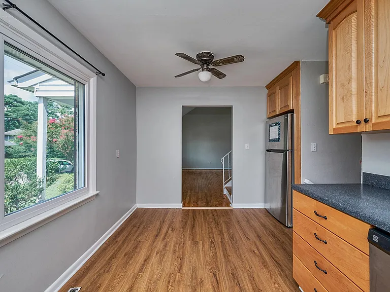 824 Morgan Trl — Photo 11
