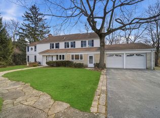 200 Braeburn Rd, Highland Park, IL 60035