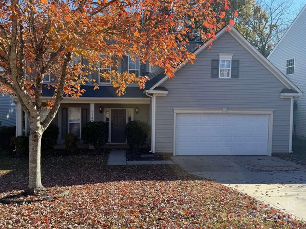 11042 Carver Pond Rd, Charlotte, NC 28269